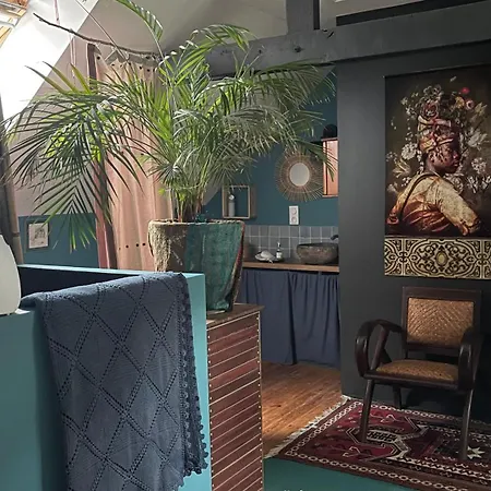 La Maison Bleue Villa *